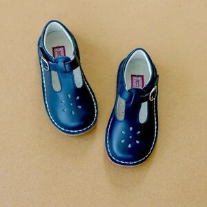 L’Amour Toddler/Little Girl Size 12 Navy Mary Jane Shoes
